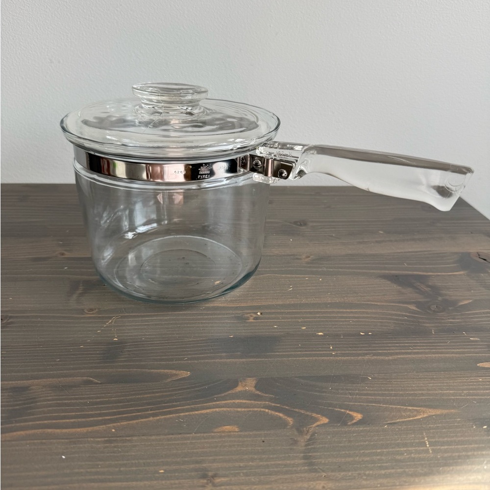 Vintage Pyrex Flamewear pot